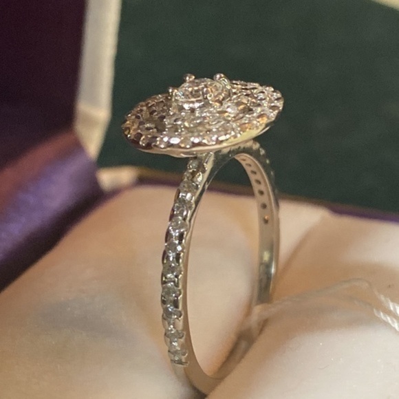 14k Dimond ring “round plate” very beautiful super modern and very stylish - Picture 3 of 4